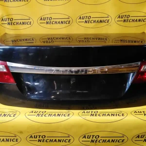 Jen tento týden | dveře páté zadní, Renault Latitude, 2011