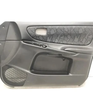 Zvýhodněná cena - Mazda 626 Pravé přední dveřní panel GF4A420G57