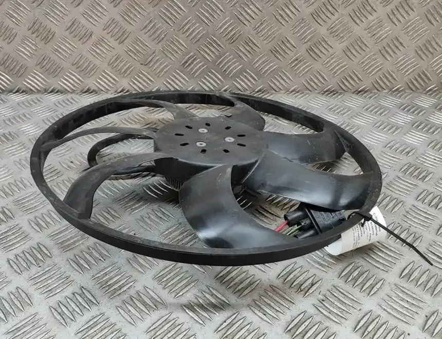 Nově k dispozici - Seat Ateca Difuzorový ventilátor 5Q0121203DA, M0106564, 23152800
